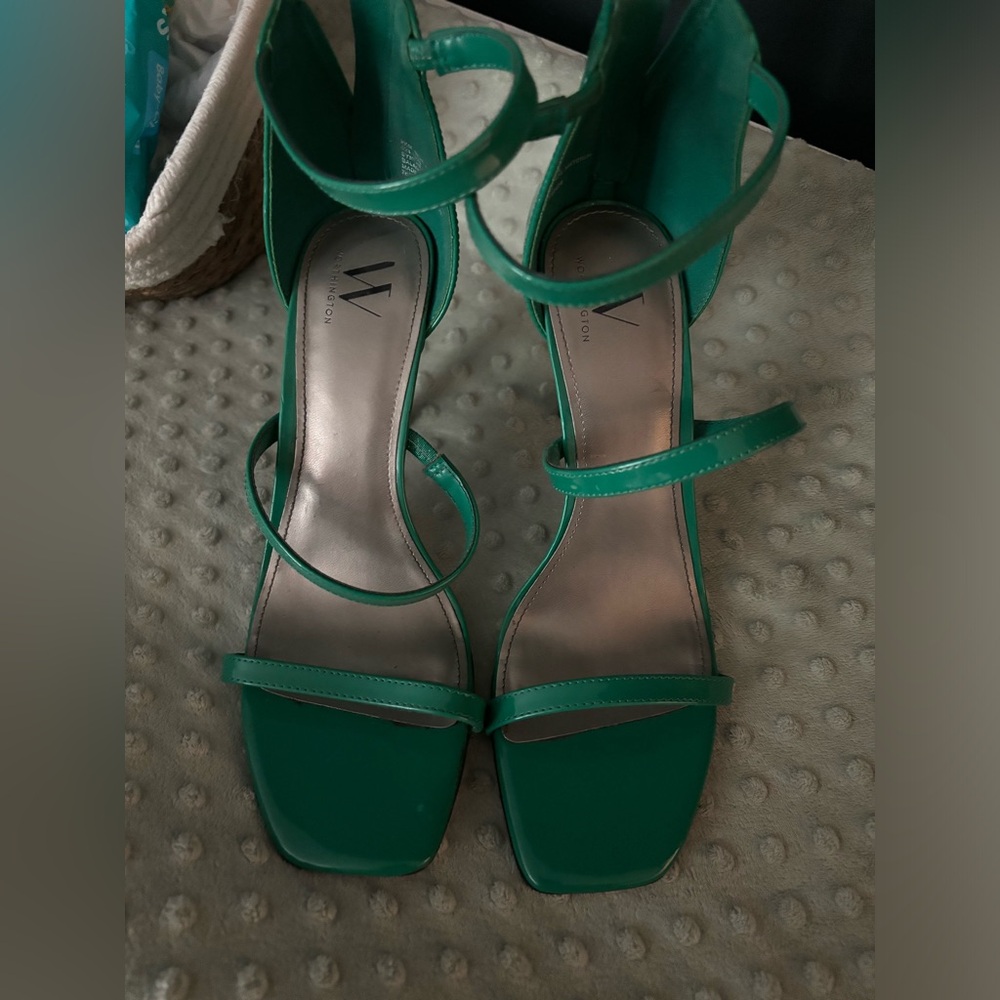 Washington heels - Picture 2 of 7